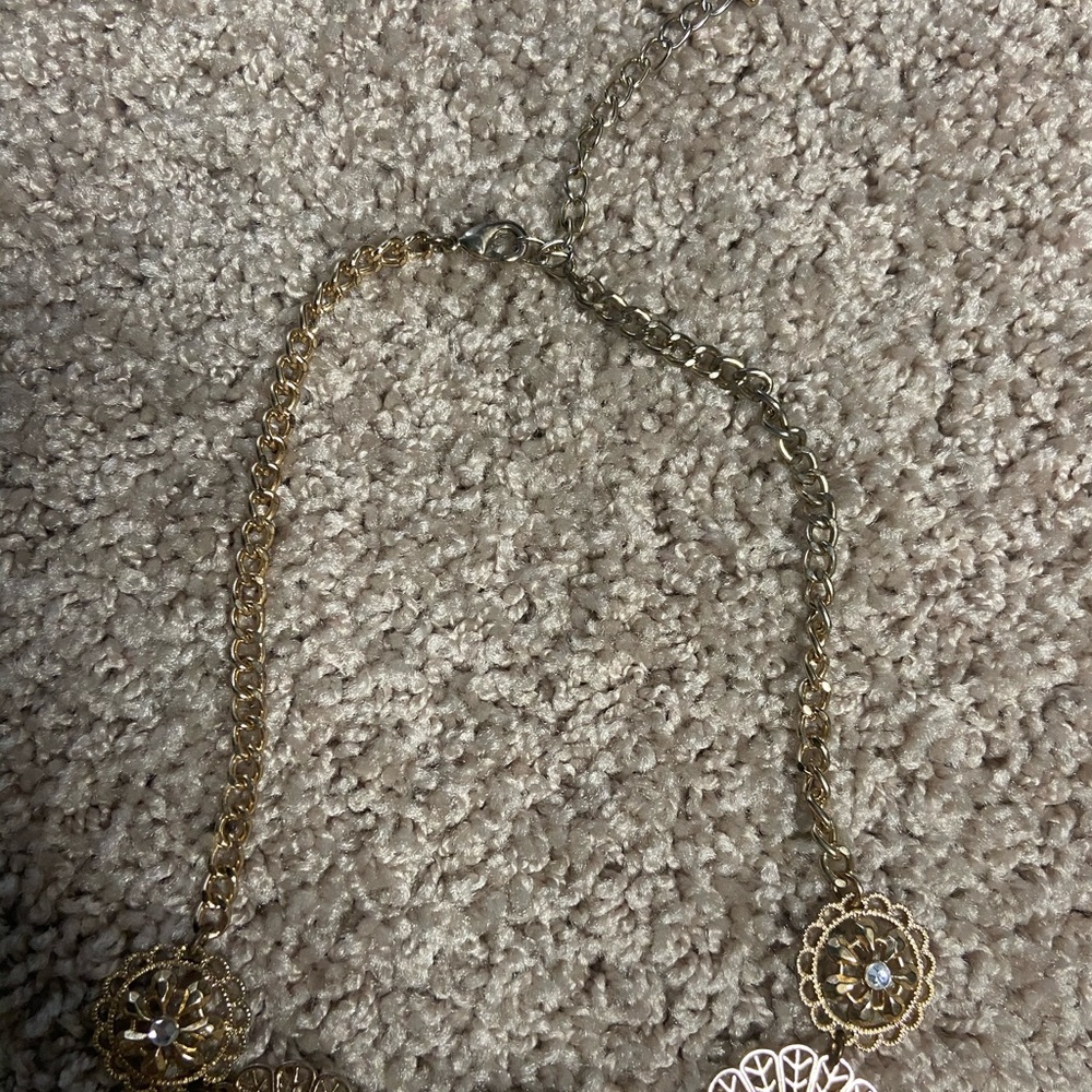 Necklaces - Picture 5 of 5